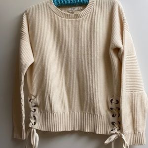 Size small HM cream sweater